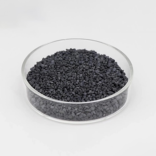 Hafnium oxide granules black